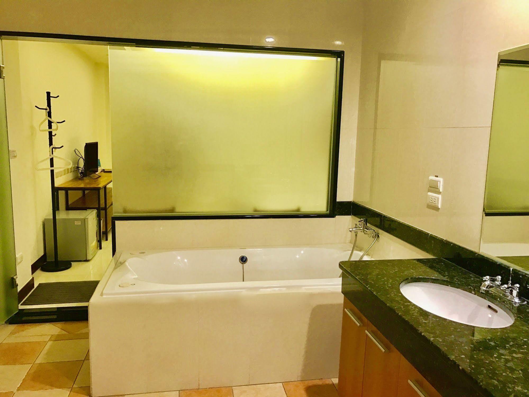 Hualien Bv B&B Exterior photo